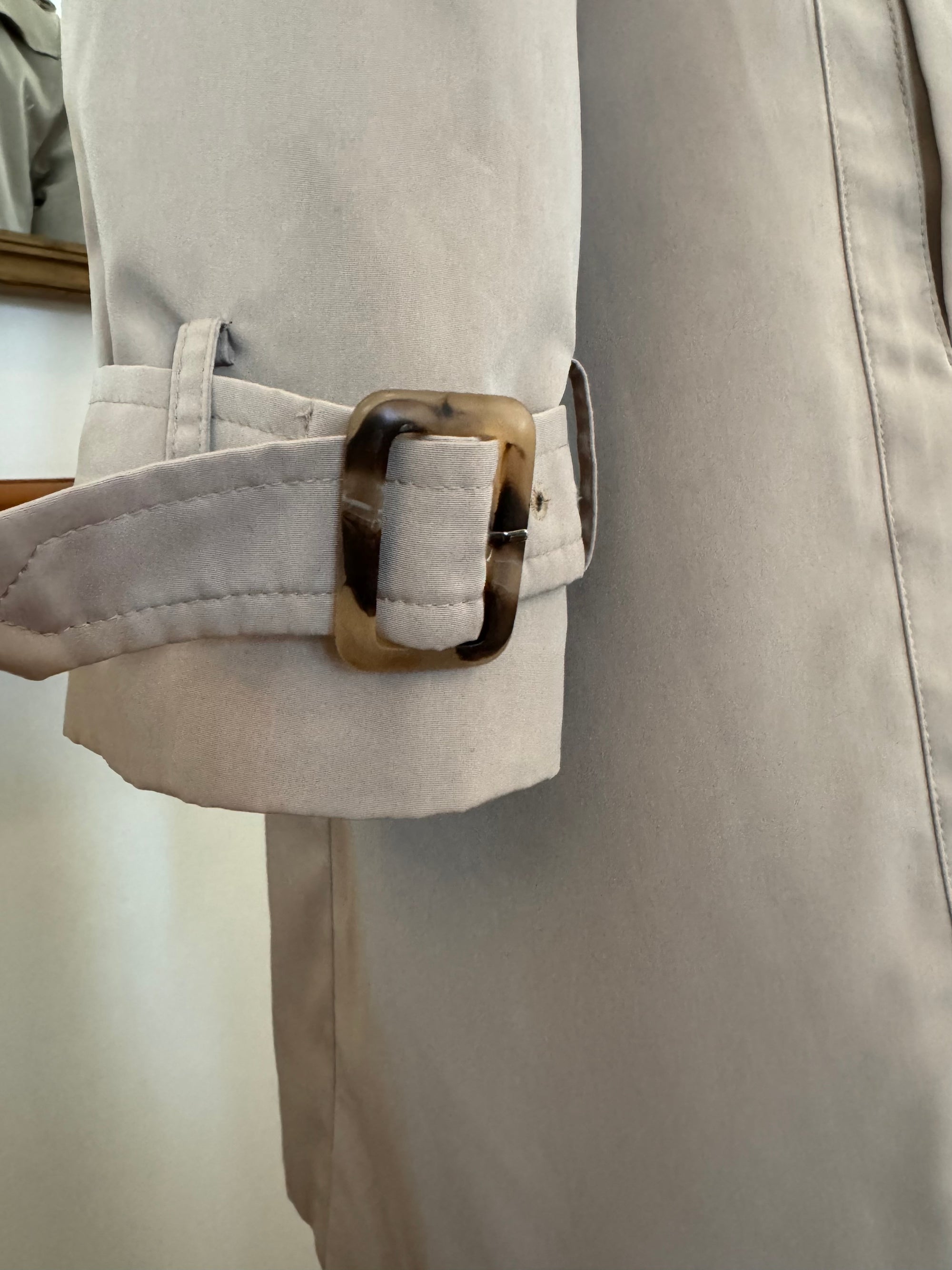 Secondhand Beige Trench Coat | LONDON FOG Size Petite M