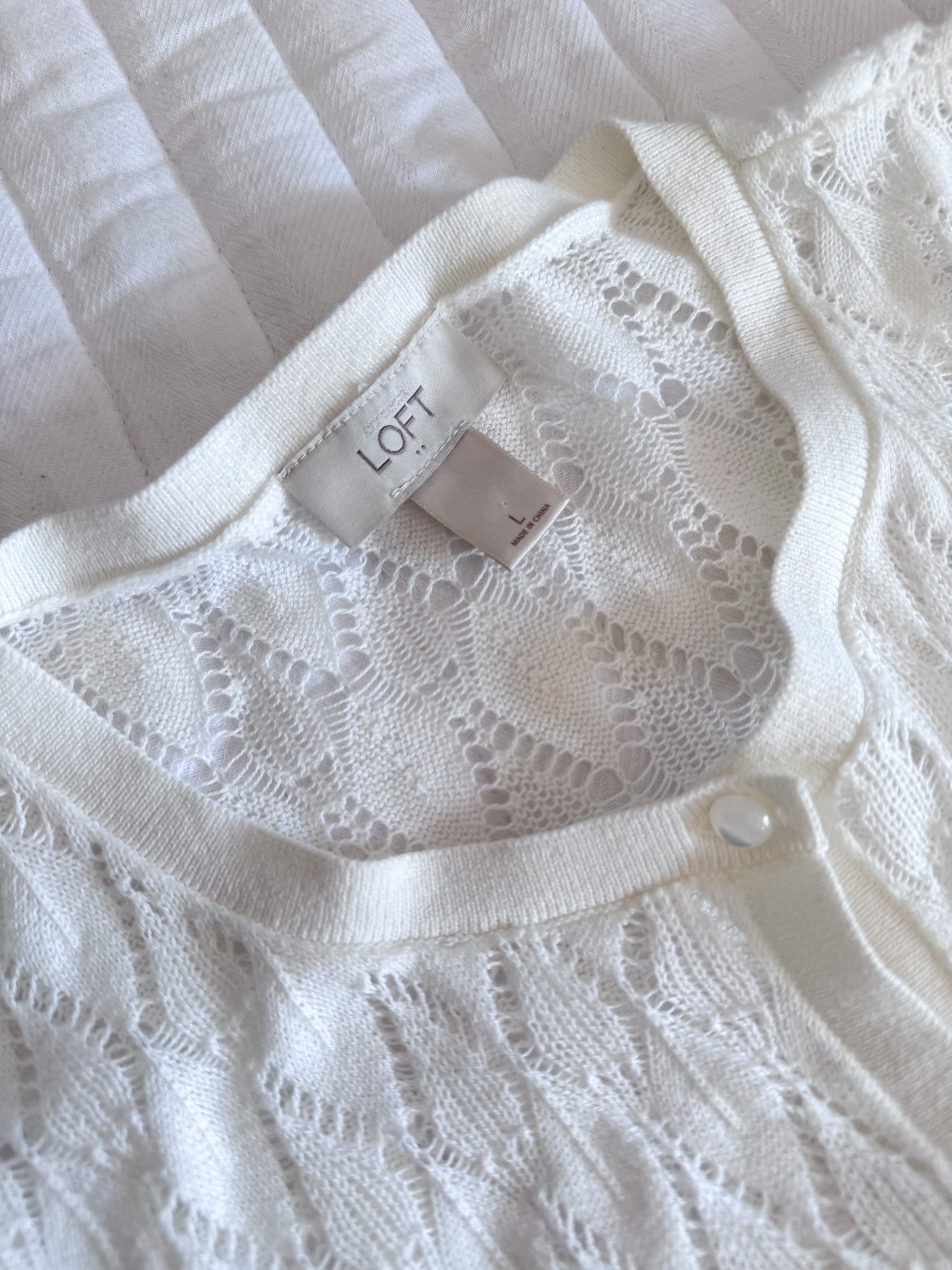 Preloved Off-White Eyelet Cardigan