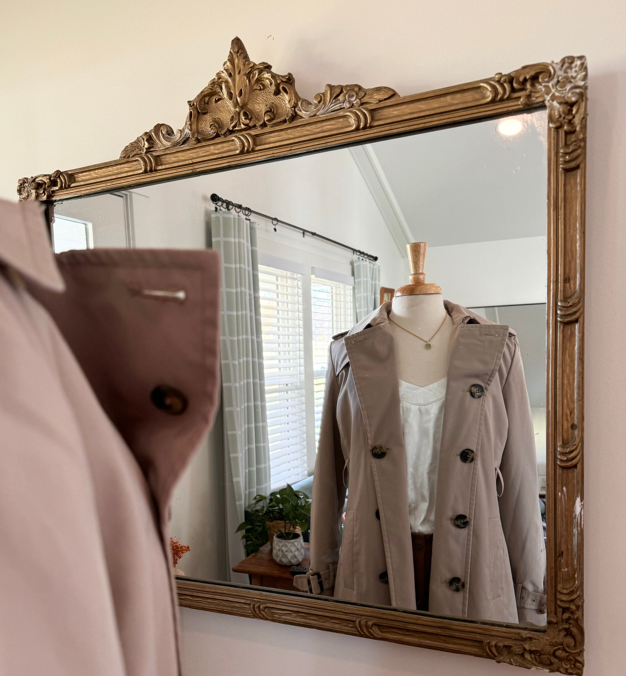 Secondhand Beige Trench Coat | LONDON FOG Size Petite M